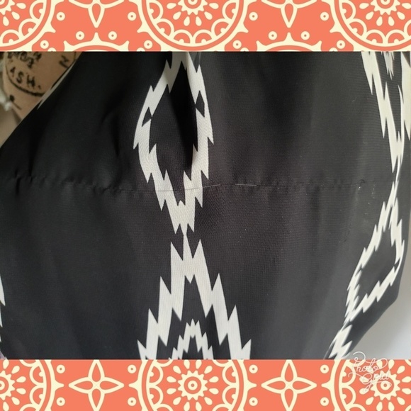 Print dress black white sz large - Picture 7 of 8